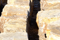 pietra lavorata a mano